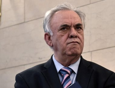 Γ. Δραγασάκης: «Η οικονομία σημειώνει θετικούς ρυθμούς ανάπτυξης, η ανεργία κινείται διαρκώς πτωτικά»